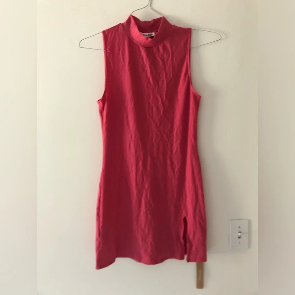 NWT Reformation Skyler Knit Sleeveless Mini Dress in Snapdragon Pink Size Small - Picture 3 of 13